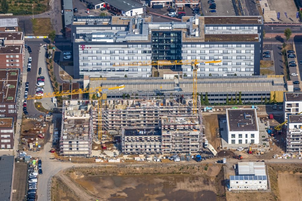 Luftaufnahme Düsseldorf - Baustelle zum Neubau einer Mehrfamilienhaus-Wohnanlage Vierzig549 in Düsseldorf im Bundesland Nordrhein-Westfalen, Deutschland