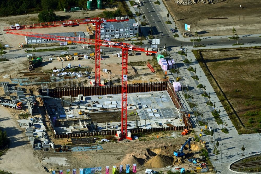 Luftbild Berlin - Baustelle zum Neubau einer Mehrfamilienhaus-Wohnanlage an der Wagner-Régeny-Allee in Berlin, Deutschland