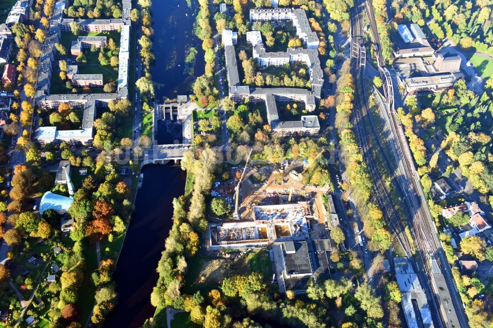 Luftbild Hamburg - Baustelle zum Neubau einer Mehrfamilienhaus-Wohnanlage Wohnen am Alsterlauf im Ortsteil Hamburg-Nord in Hamburg, Deutschland