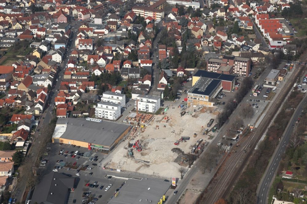 Nieder-Olm von oben - Baustelle zum Neubau einer Mehrfamilienhaus-Wohnanlage, des Wohnparks an der Ludwig-Eckes-Allee, in Nieder-Olm im Bundesland Rheinland-Pfalz