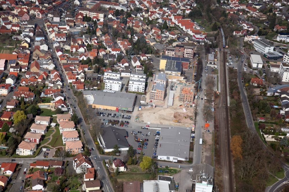 Luftaufnahme Nieder-Olm - Baustelle zum Neubau einer Mehrfamilienhaus-Wohnanlage, des Wohnparks an der Ludwig-Eckes-Allee, in Nieder-Olm im Bundesland Rheinland-Pfalz