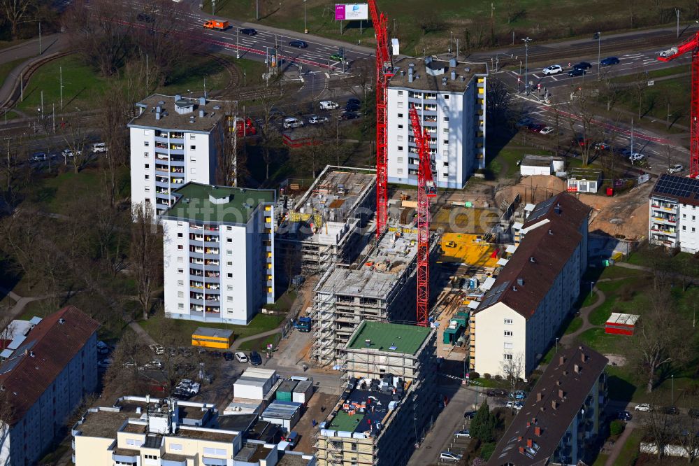 Karlsruhe von oben - Baustelle zum Neubau einer Mehrfamilienhaus-Wohnhauses im Rintheimer Feld in Karlsruhe im Bundesland Baden-Württemberg, Deutschland