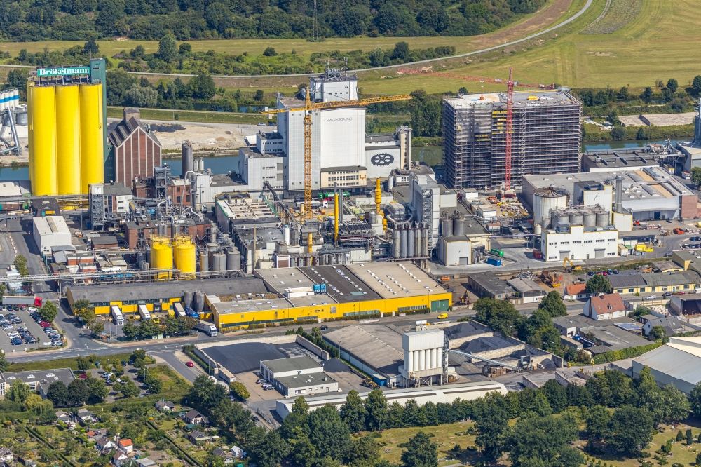 Hamm von oben - Baustelle zum Neubau eines Mühlenwerkes am Hammer Hafen im Ortsteil Heessen in Hamm im Bundesland Nordrhein-Westfalen, Deutschland