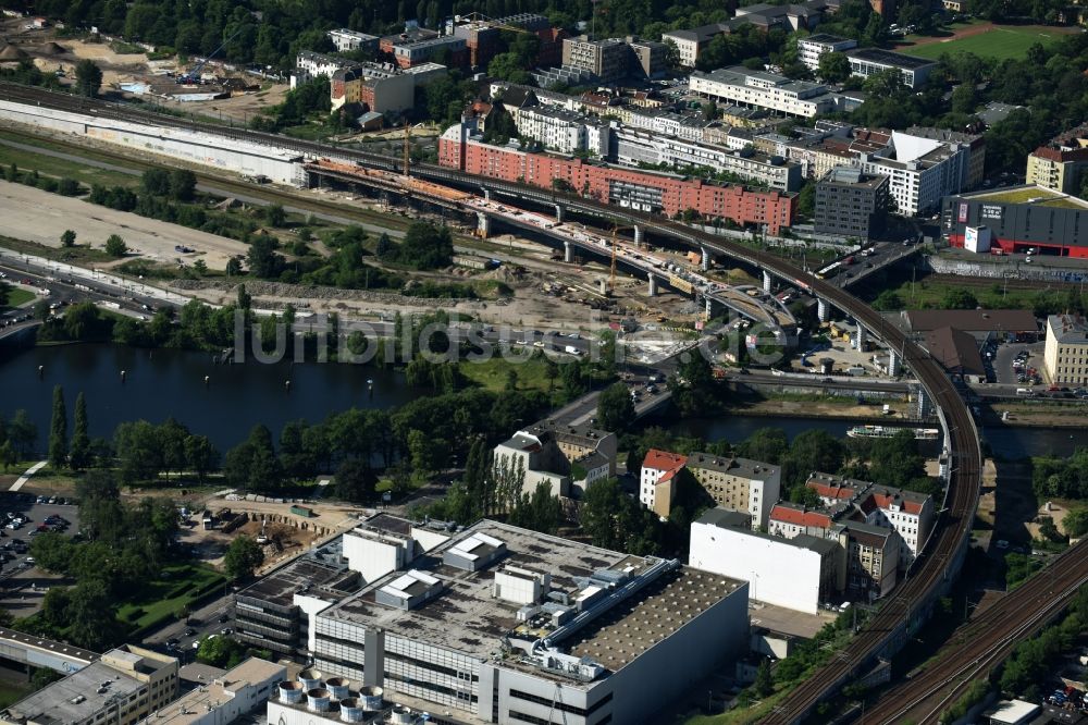 Berlin aus der Vogelperspektive: Baustelle zum Neubau der Nordring- Anbindung S21 der S-Bahn in Berlin
