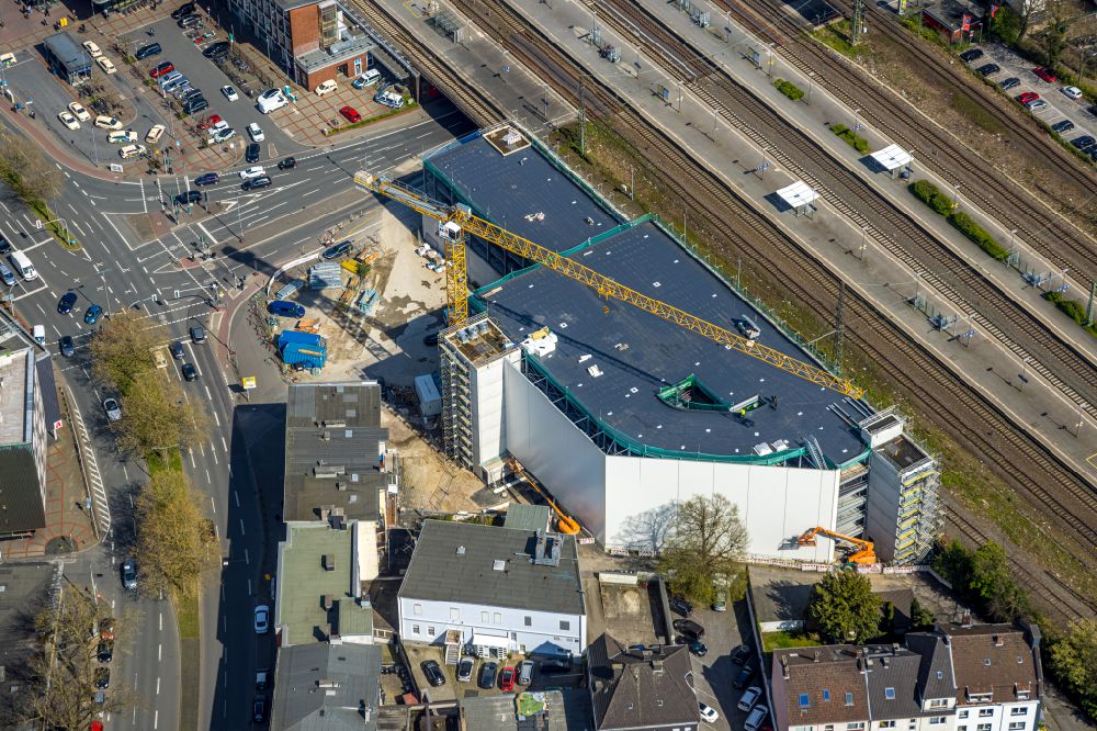 Bochum aus der Vogelperspektive: Baustelle zum Neubau des Parkhauses am Hauptbahnhof in Bochum im Bundesland Nordrhein-Westfalen, Deutschland