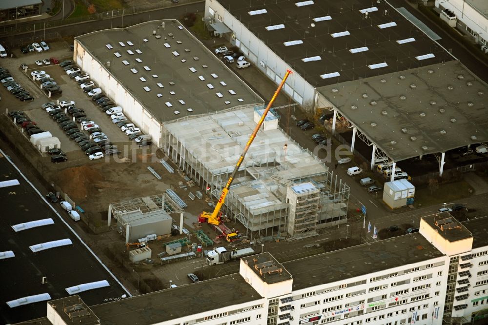 Berlin von oben - Baustelle zum Neubau des Parkhauses Meeraner Straße - Rhinstraße in Berlin, Deutschland