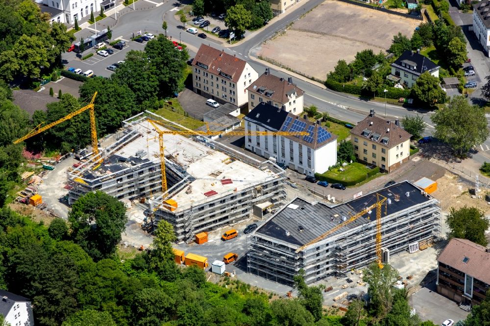 Luftaufnahme Arnsberg - Baustelle zum Neubau eines Pflegezentrums in Arnsberg im Bundesland Nordrhein-Westfalen, Deutschland