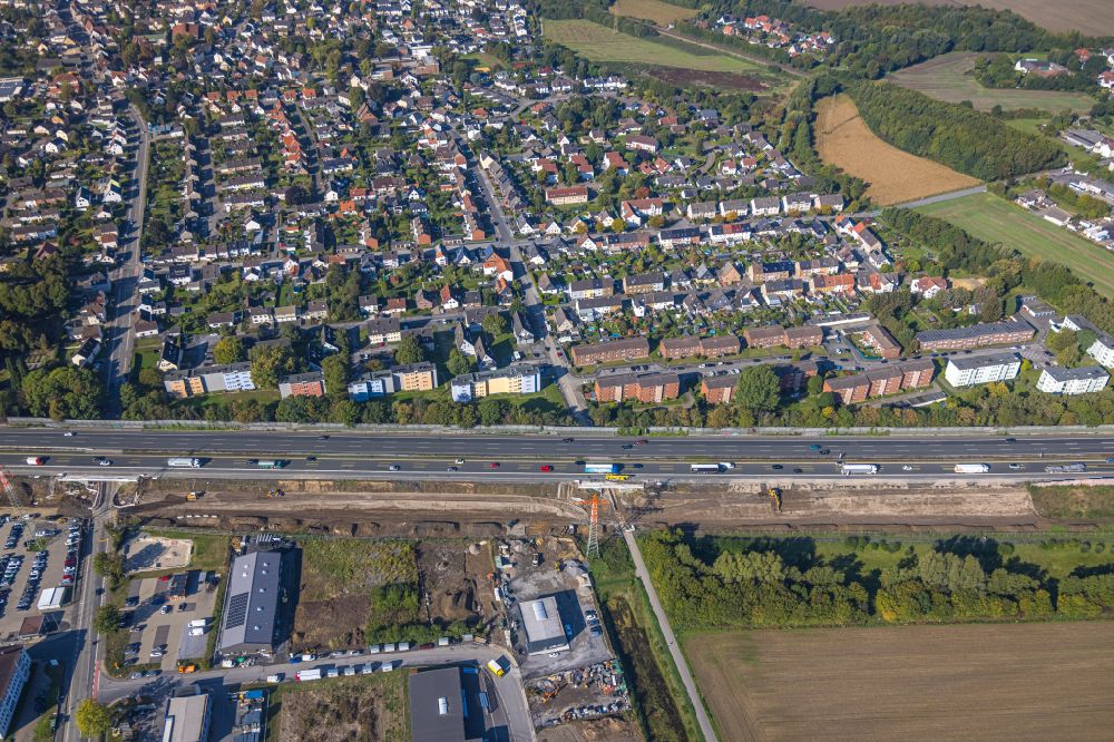 Luftbild Unna - Baustelle zum Neubau eines Regenwasserkanals und Baustraßen am Autobahn- Streckenverlauf der BAB A1 in Unna im Bundesland Nordrhein-Westfalen, Deutschland