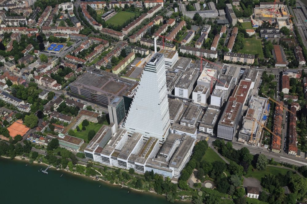 Basel aus der Vogelperspektive: Baustelle zum Neubau des Roche-Turm in Basel in Schweiz