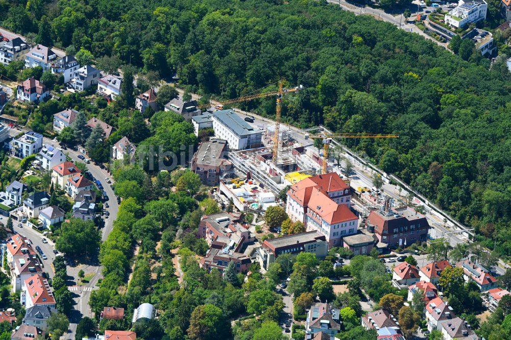Luftaufnahme Stuttgart - Baustelle zum Neubau des Schulgebäudes auf dem Campus Kräherwald in Stuttgart im Bundesland Baden-Württemberg, Deutschland