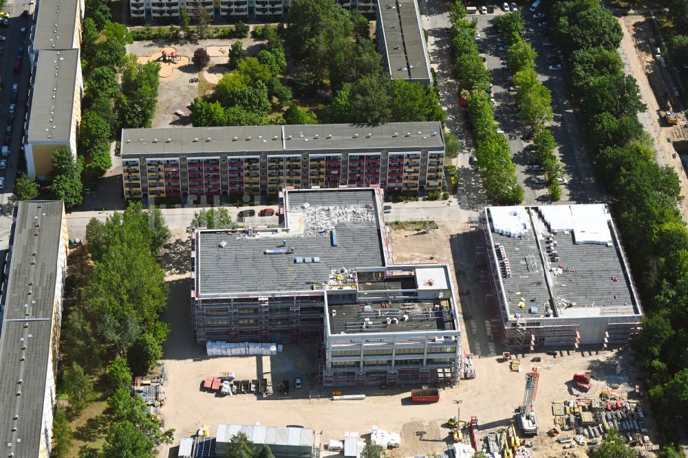 Luftbild Berlin - Baustelle zum Neubau des Schulgebäudes Ernst-Ludwig-Heim-Grundschule in Berlin, Deutschland
