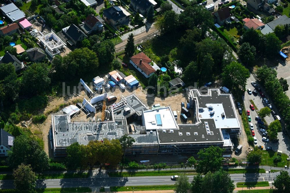 Luftbild Bernau - Baustelle zum Neubau des Schulgebäudes Evangelischen Grundschule in Bernau im Bundesland Brandenburg, Deutschland