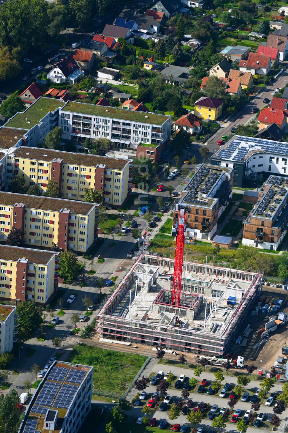 Berlin von oben - Baustelle zum Neubau des Schulgebäudes einer Grundschule in Berlin, Deutschland