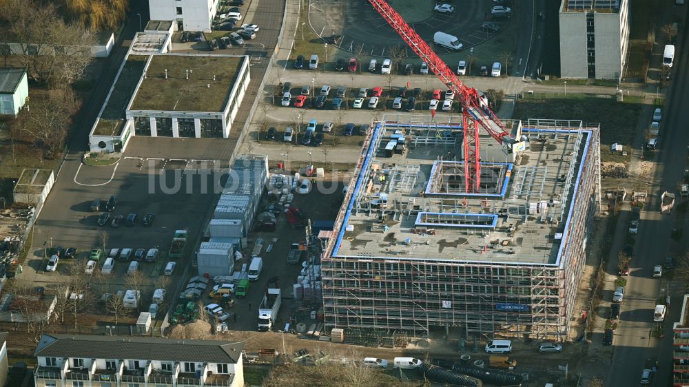 Berlin von oben - Baustelle zum Neubau des Schulgebäudes einer Grundschule in Berlin, Deutschland
