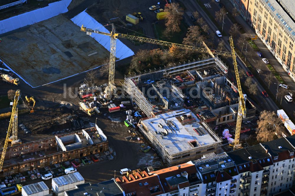 Leipzig von oben - Baustelle zum Neubau des Schulgebäudes einer Grundschule in Leipzig im Bundesland Sachsen, Deutschland