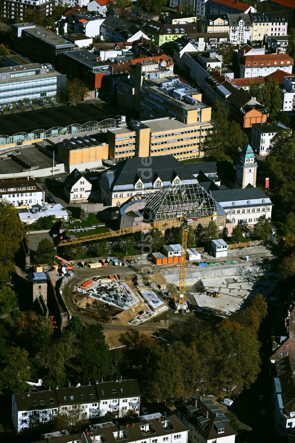 Luftaufnahme Darmstadt - Baustelle zum Neubau des Schulgebäudes Heinrich-Hoffmann-Schule in Darmstadt im Bundesland Hessen, Deutschland