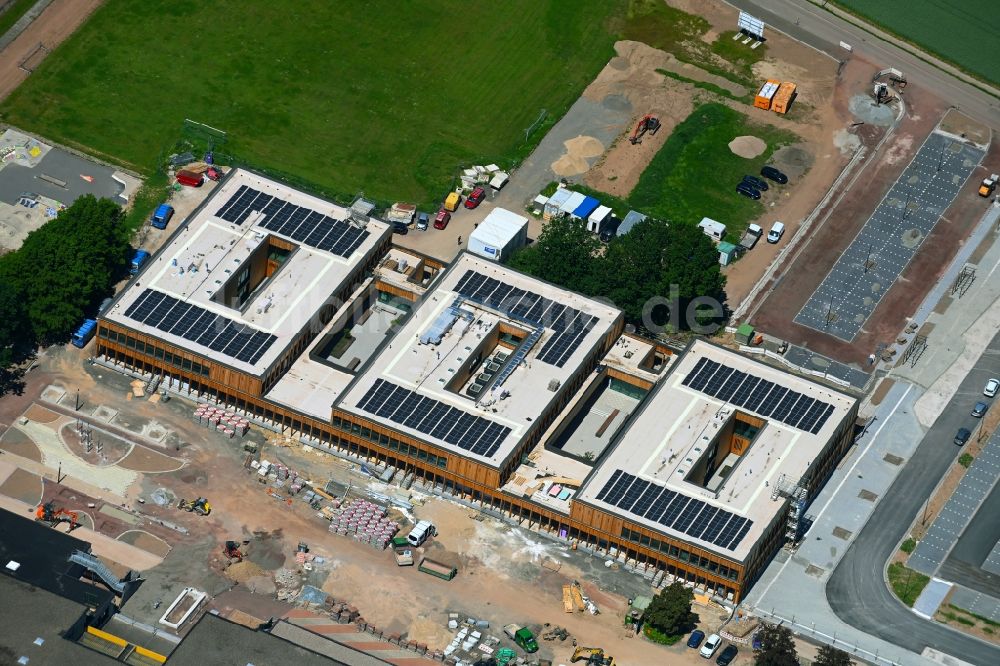 Luftbild Rinteln - Baustelle zum Neubau des Schulgebäudes einer IGS - Integrierten Gesamtschule an der Paul-Erdniß-Straße in Rinteln im Bundesland Niedersachsen, Deutschland