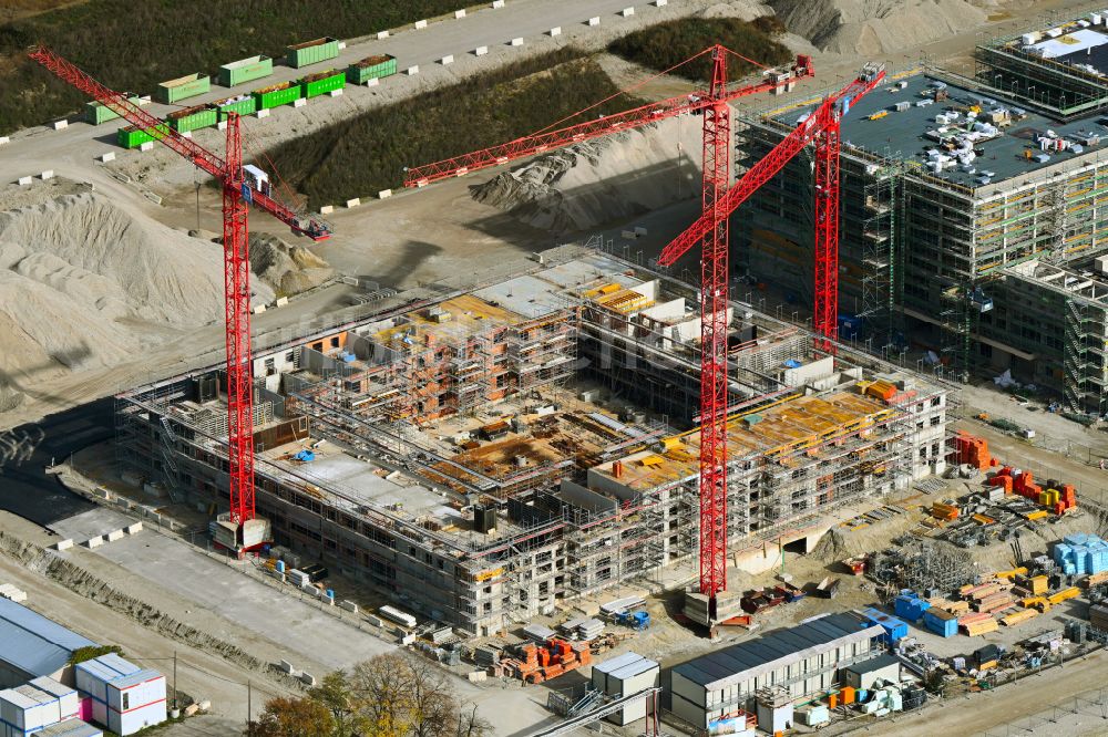 München aus der Vogelperspektive: Baustelle zum Neubau des Schulgebäudes in München im Bundesland Bayern, Deutschland