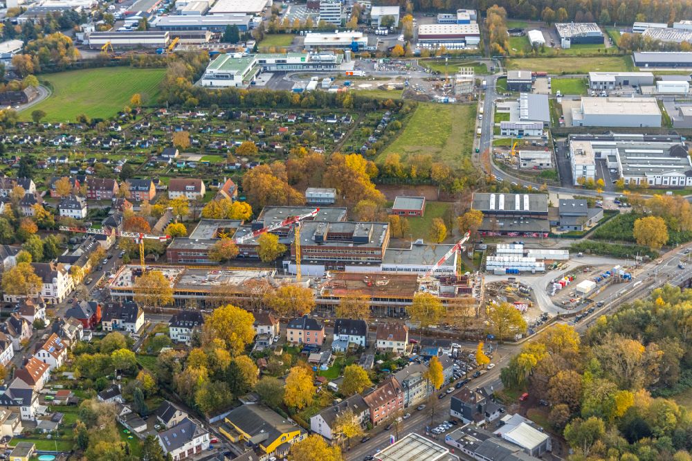 Luftaufnahme Bochum - Baustelle zum Neubau des Schulgebäudes Schulzentrum Gerthe in Bochum im Bundesland Nordrhein-Westfalen, Deutschland
