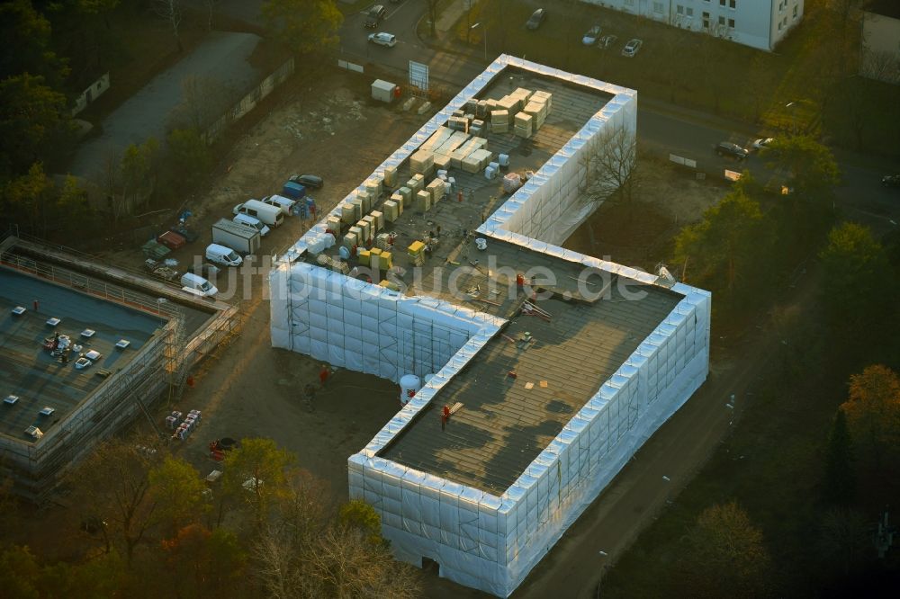 Fürstenwalde/Spree von oben - Baustelle zum Neubau des Schulgebäudes Spree-Oberschule in Fürstenwalde/Spree im Bundesland Brandenburg, Deutschland