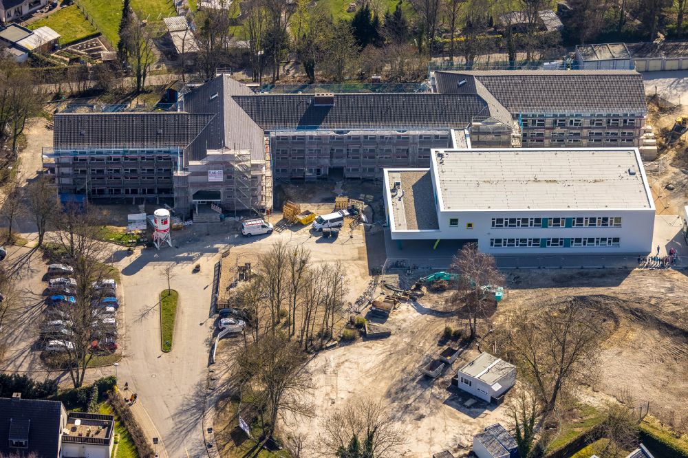 Werl aus der Vogelperspektive: Baustelle zum Neubau des Schulgebäudes an der Walburgisschule in Werl im Bundesland Nordrhein-Westfalen, Deutschland
