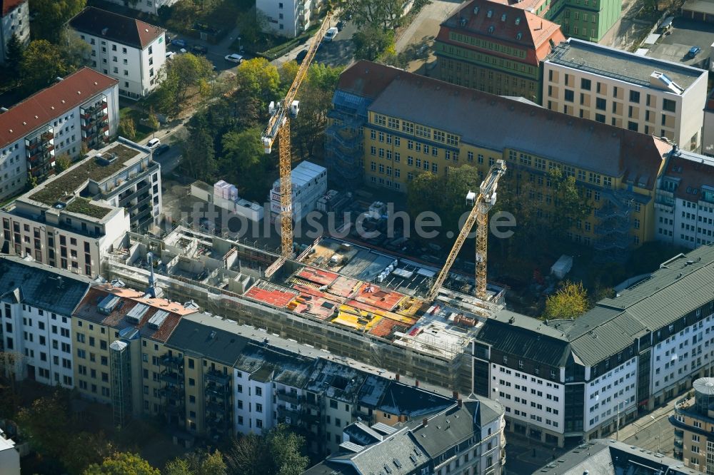 Luftaufnahme Dresden - Baustelle zum Neubau des Schulgebäudes der Dr.-Zeigner-Schule an der Tieckstraße in Dresden im Bundesland Sachsen, Deutschland