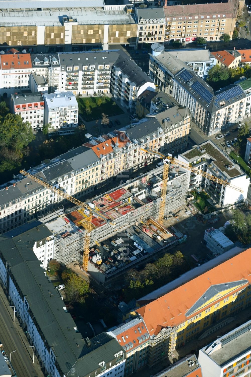 Dresden von oben - Baustelle zum Neubau des Schulgebäudes der Dr.-Zeigner-Schule an der Tieckstraße in Dresden im Bundesland Sachsen, Deutschland