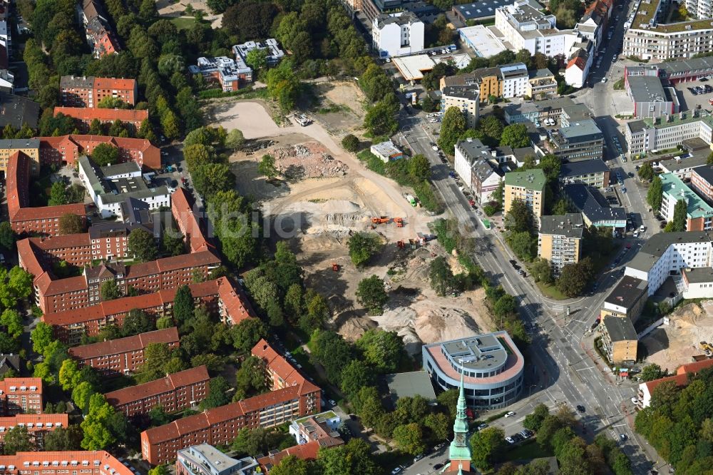 Luftaufnahme Hamburg - Baustelle zum Neubau des Schulgeländes des Schulcampus Struenseestraße im Ortsteil Altona-Altstadt in Hamburg, Deutschland