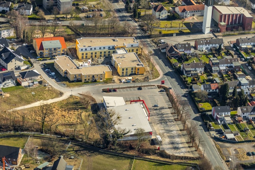 Luftaufnahme Bönen - Baustelle zum Neubau eines Seniorenzentrums in Bönen im Bundesland Nordrhein-Westfalen, Deutschland