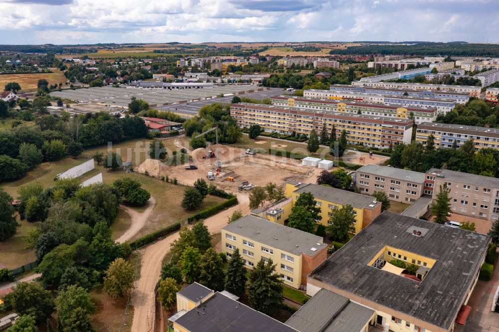 Luftaufnahme Schwedt/Oder - Baustelle zum Neubau eines Seniorenzentrums in Schwedt/Oder im Bundesland Brandenburg, Deutschland