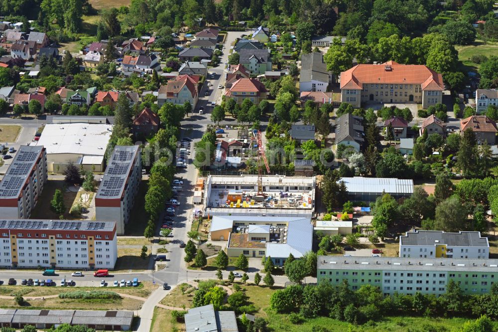 Luftbild Biesenthal - Baustelle zum Neubau der Sporthalle in Biesenthal im Bundesland Brandenburg, Deutschland