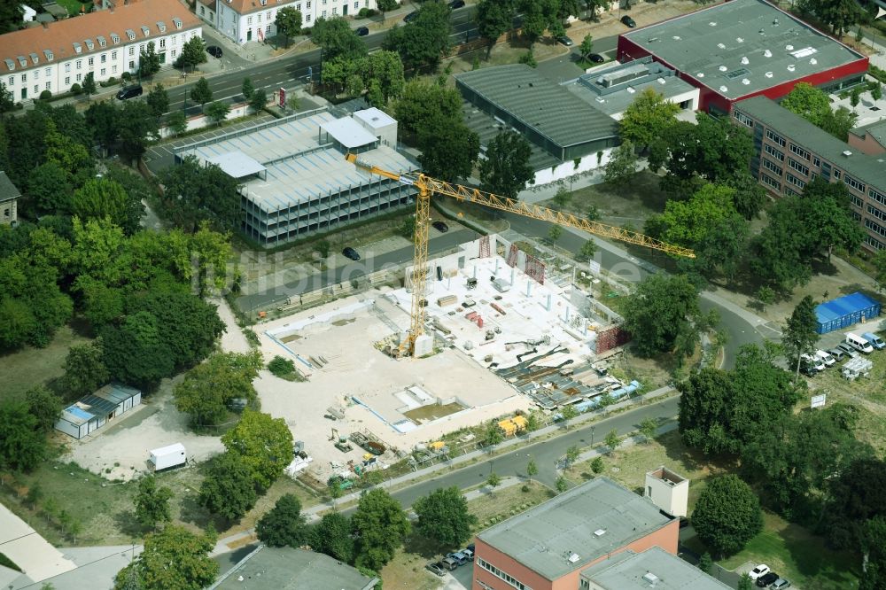 Luftbild Potsdam - Baustelle zum Neubau der Sporthalle an der Ecke Olympischer Weg in Potsdam im Bundesland Brandenburg, Deutschland