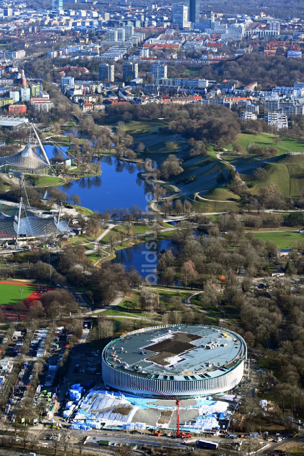 München aus der Vogelperspektive: Baustelle zum Neubau der Sporthalle SAP Garden in München im Bundesland Bayern, Deutschland