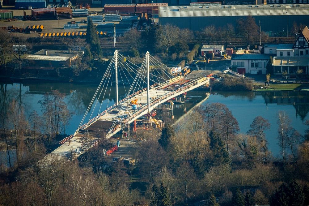 Luftbild Essen - Baustelle zum Neubau des Straßen- Brückenbauwerk Kampmannbrücke über die Ruhr in Essen im Bundesland Nordrhein-Westfalen