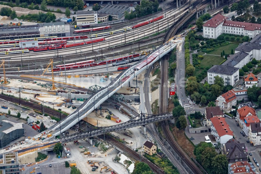 Luftaufnahme Ulm - Baustelle zum Neubau des Straßen- Brückenbauwerk Kienlesbergbrücke in Ulm im Bundesland Baden-Württemberg, Deutschland