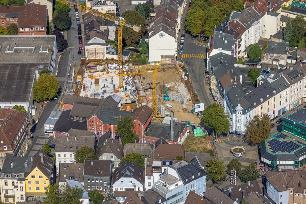 Luftbild Schwelm - Baustelle zum Neubau der Veranstaltungshalle zwischen Römerstraße - Schulstraße - Neumarkt in Schwelm im Bundesland Nordrhein-Westfalen, Deutschland