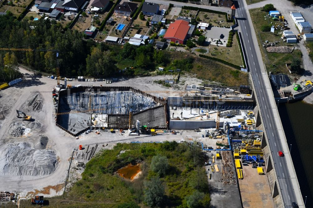 Luftbild Muldestausee - Baustelle zum Neubau Wasserkraftwerk am Muldestausee- Auslauf in Muldestausee im Bundesland Sachsen-Anhalt, Deutschland