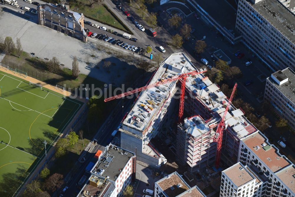Luftbild Berlin - Baustelle zum Neubau von Wohn- und Bürogebäuden in Berlin, Deutschland
