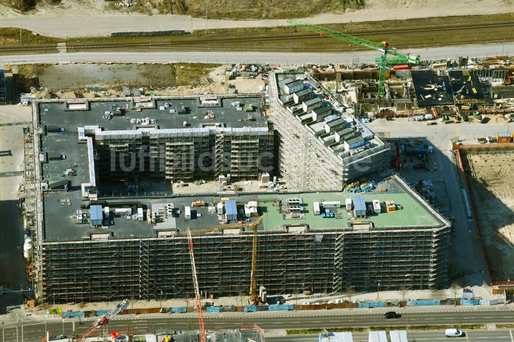 Luftaufnahme Berlin - Baustelle zum Neubau eines Wohn- und Geschäftshauses QH Core im Ortsteil Moabit in Berlin, Deutschland