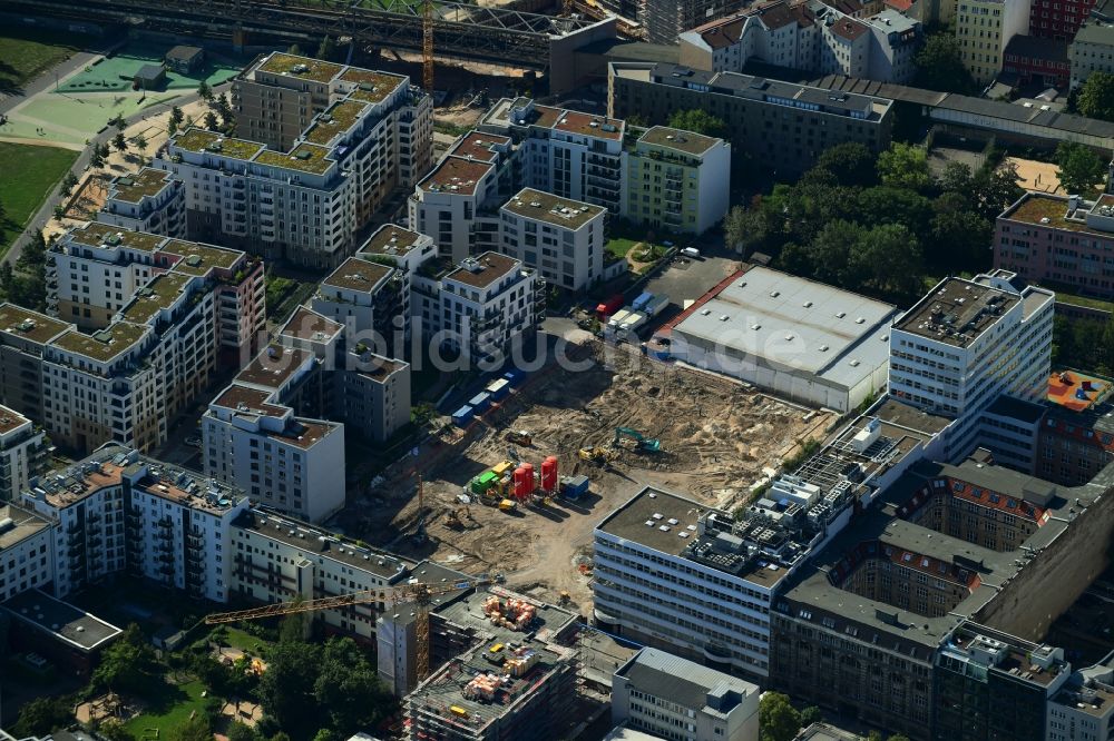 Luftbild Berlin - Baustelle zum Neubau eines Wohn- und Geschäftshauses 3 Höfe im Ortsteil Tiergarten in Berlin, Deutschland