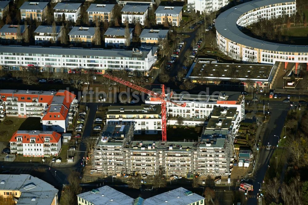 Luftbild Falkensee - Baustelle zum Neubau eines Wohn- und Geschäftshauses An der Lake in Falkensee im Bundesland Brandenburg, Deutschland