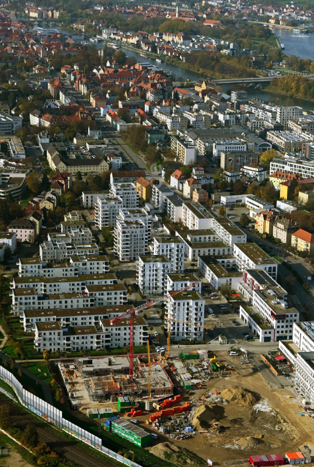 Luftbild Regensburg - Baustelle zum Neubau eines Wohn- und Geschäftshauses im Ortsteil Ostenviertel in Regensburg im Bundesland Bayern, Deutschland