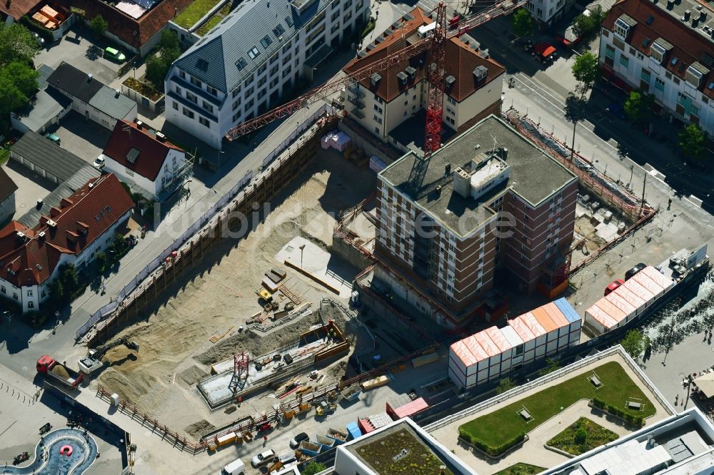 München von oben - Baustelle zum Neubau eines Wohn- und Geschäftshauses Pasing Central in München im Bundesland Bayern, Deutschland