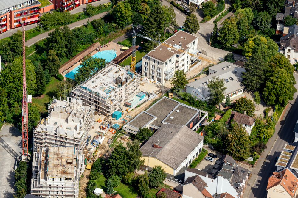 Luftaufnahme Lahr/Schwarzwald - Baustelle zum Neubau eines Wohnhauses am Aktienbad in Lahr/Schwarzwald im Bundesland Baden-Württemberg, Deutschland