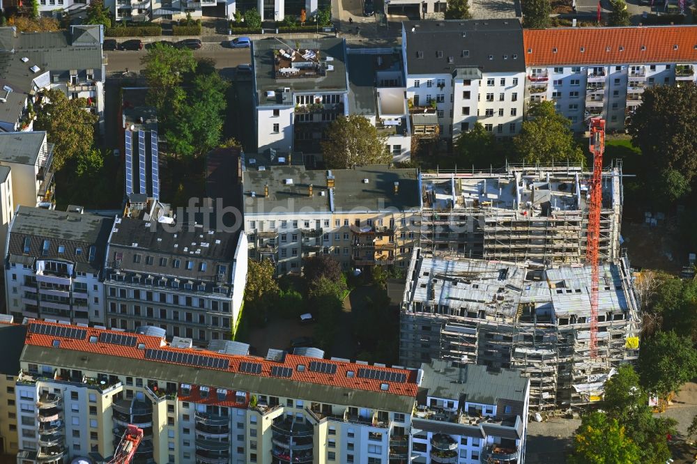 Luftbild Leipzig - Baustelle zum Neubau eines Wohnhauses an der Alexanderstraße in Leipzig im Bundesland Sachsen, Deutschland