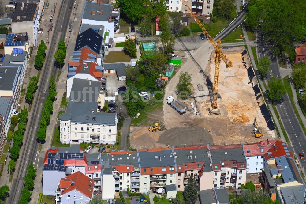 Cottbus von oben - Baustelle zum Neubau eines Wohnhauses an der Amalienstraße - Edwald-Haase-Straße in Cottbus im Bundesland Brandenburg, Deutschland