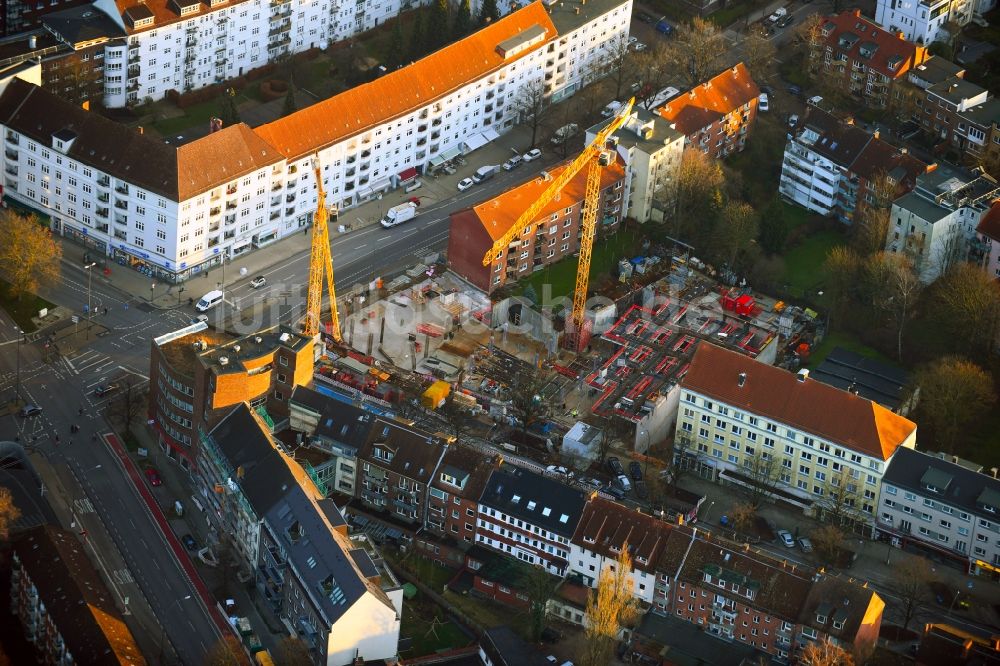 Hamburg aus der Vogelperspektive: Baustelle zum Neubau eines Wohnhauses BARMBEKER BOGEN im Ortsteil Barmbek in Hamburg, Deutschland