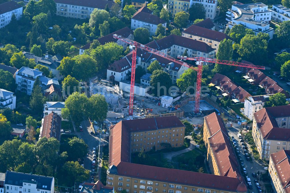 Luftaufnahme Berlin - Baustelle zum Neubau eines Wohnhauses CÖ Berlin in Berlin, Deutschland