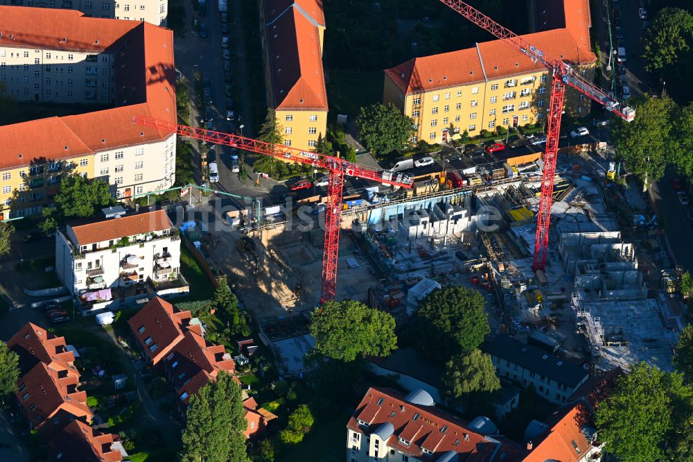 Luftbild Berlin - Baustelle zum Neubau eines Wohnhauses CÖ Berlin in Berlin, Deutschland