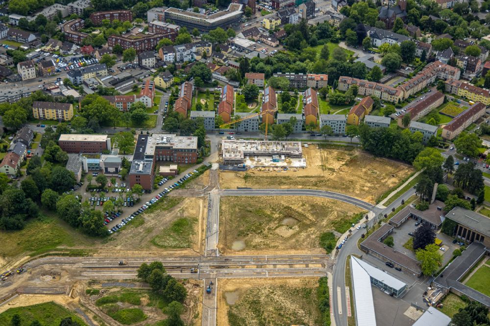 Luftaufnahme Bochum - Baustelle zum Neubau eines Wohnhauses an der Immanuel-Kant-Straße in Bochum im Bundesland Nordrhein-Westfalen, Deutschland